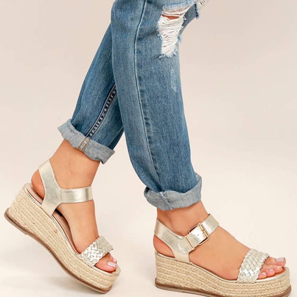 Steve by Steve Madden Gold Wedge Heel Sandals size 7.5